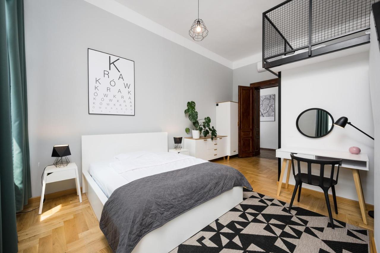 Beautiful Apartment, Great Location, Old Town & Kazimierz คราคูฟ ภายนอก รูปภาพ