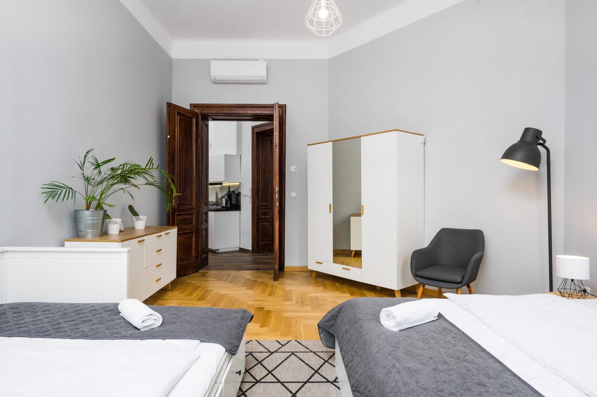 Beautiful Apartment, Great Location, Old Town & Kazimierz คราคูฟ ภายนอก รูปภาพ